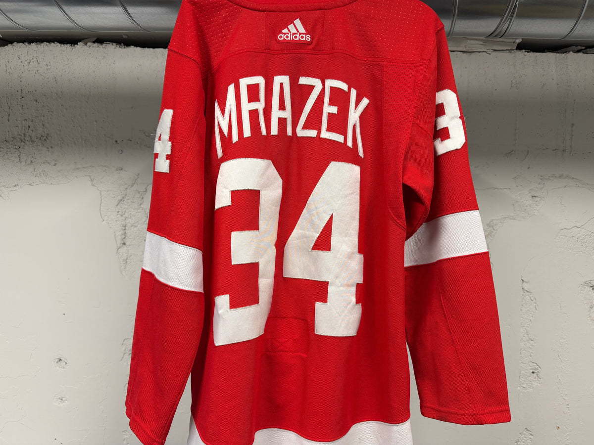 Detroit Red Wings Petr Mrazek #34 Adidas jersey size 50 back view
