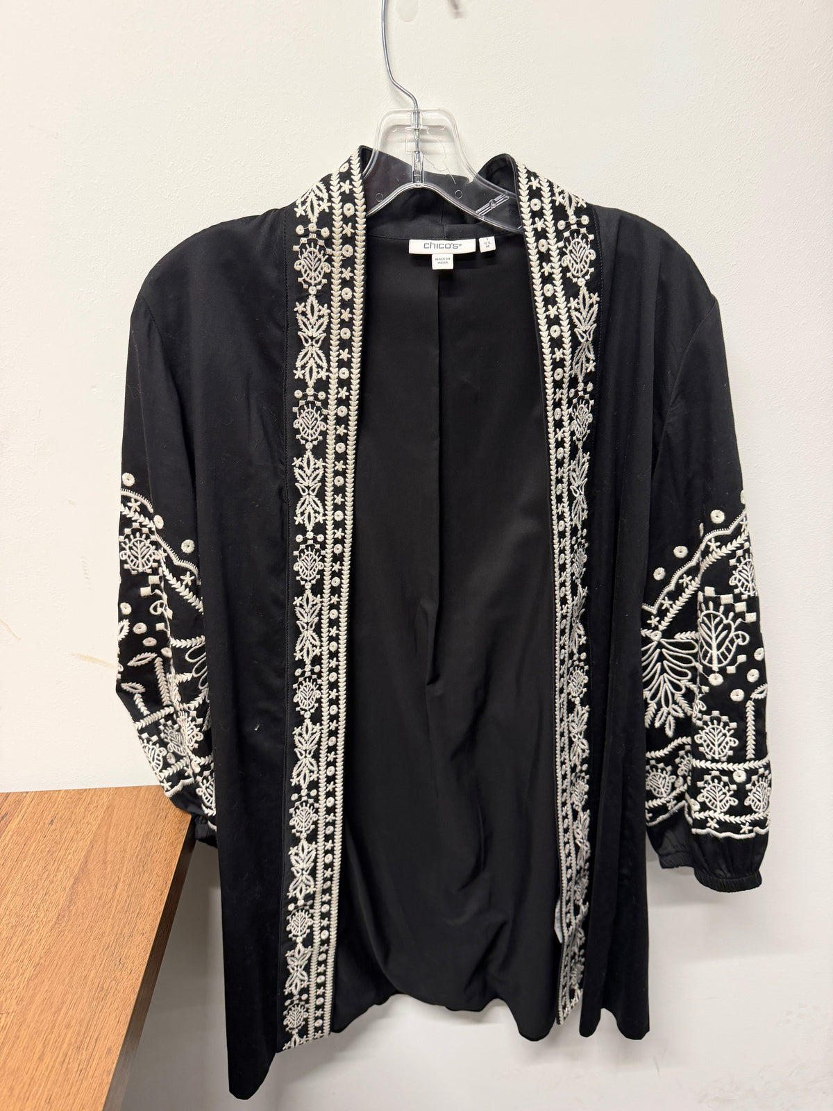 Chico's Boho Embroidered Floral Kimono Jacket Black Balloon Sleeve