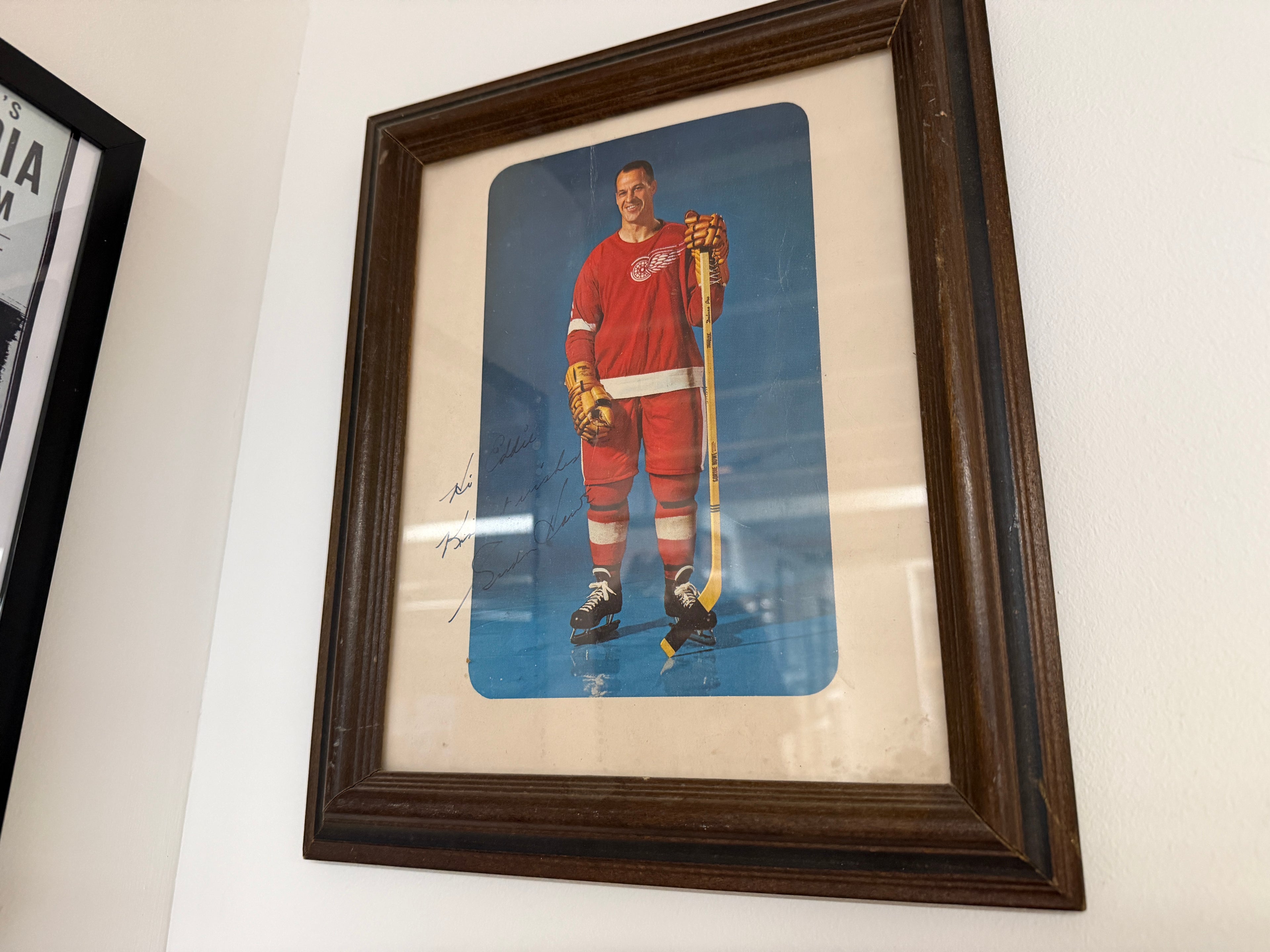 Gordie Howe Signed Photo — Detroit Red Wings, Signed at Olympia Stadium (Vintage & Found)