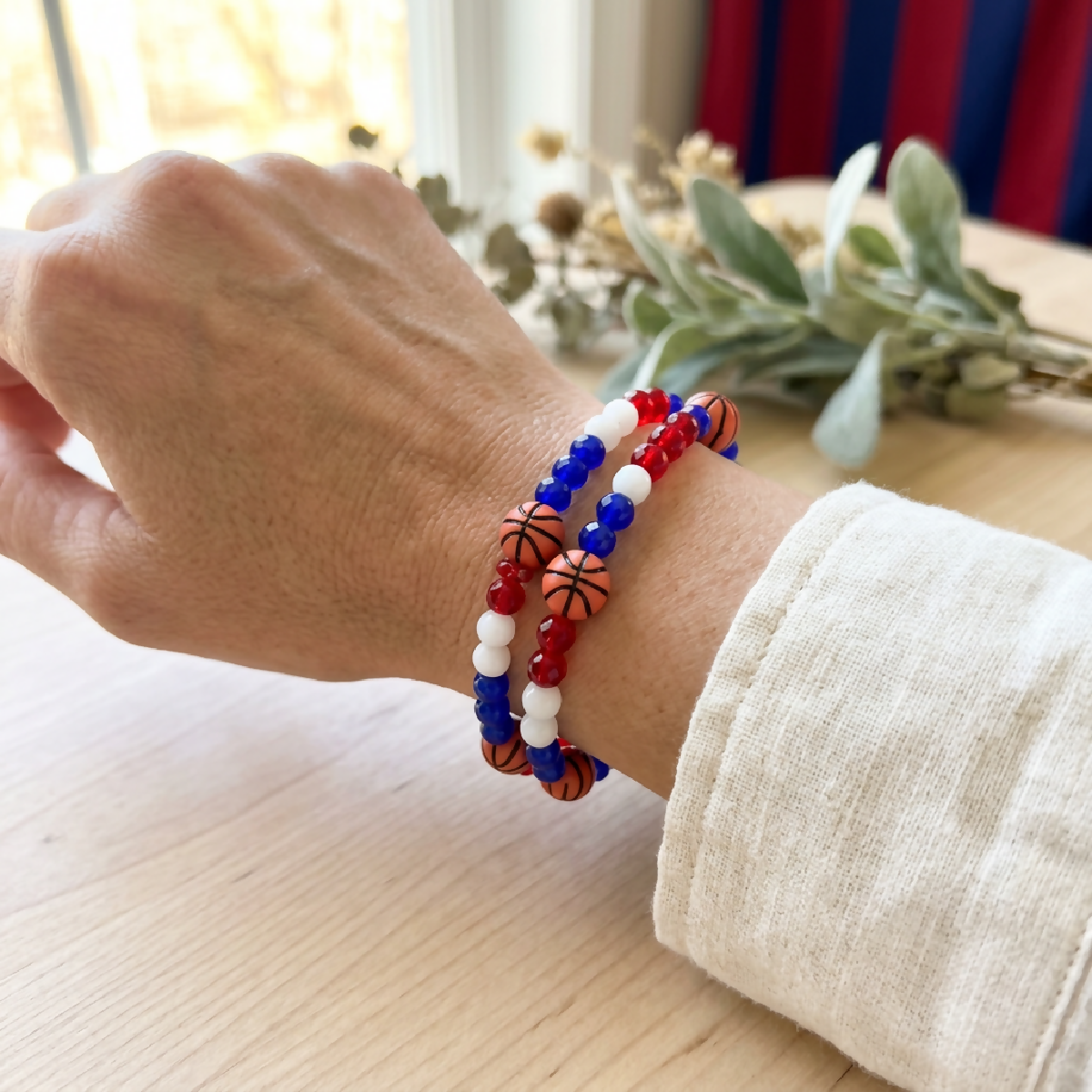 Pistons Glass Bead Bracelet